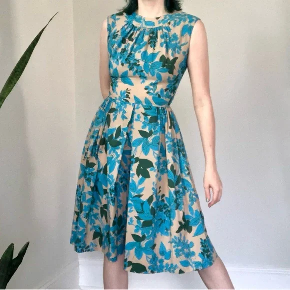 Vintage 1950's-60's Stacey Ames Pleated Neck Sleeveless Floral Sun Dress - Picture 2 of 16